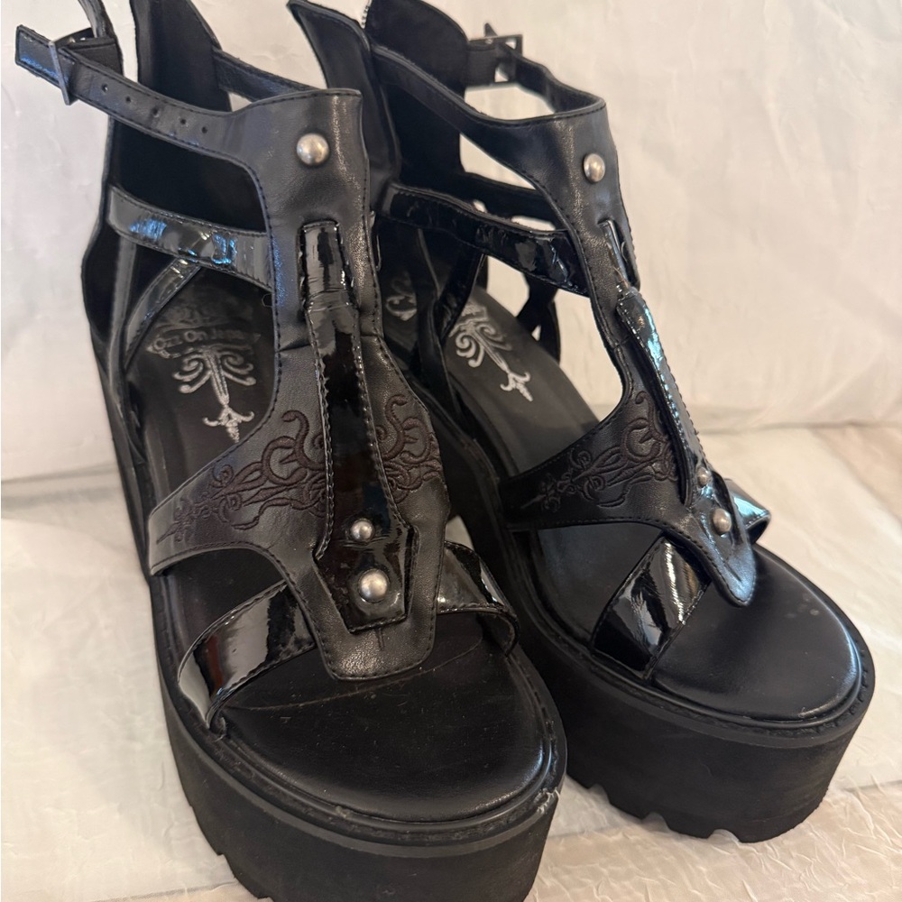 Ozz On Japan Black Platform Sandals